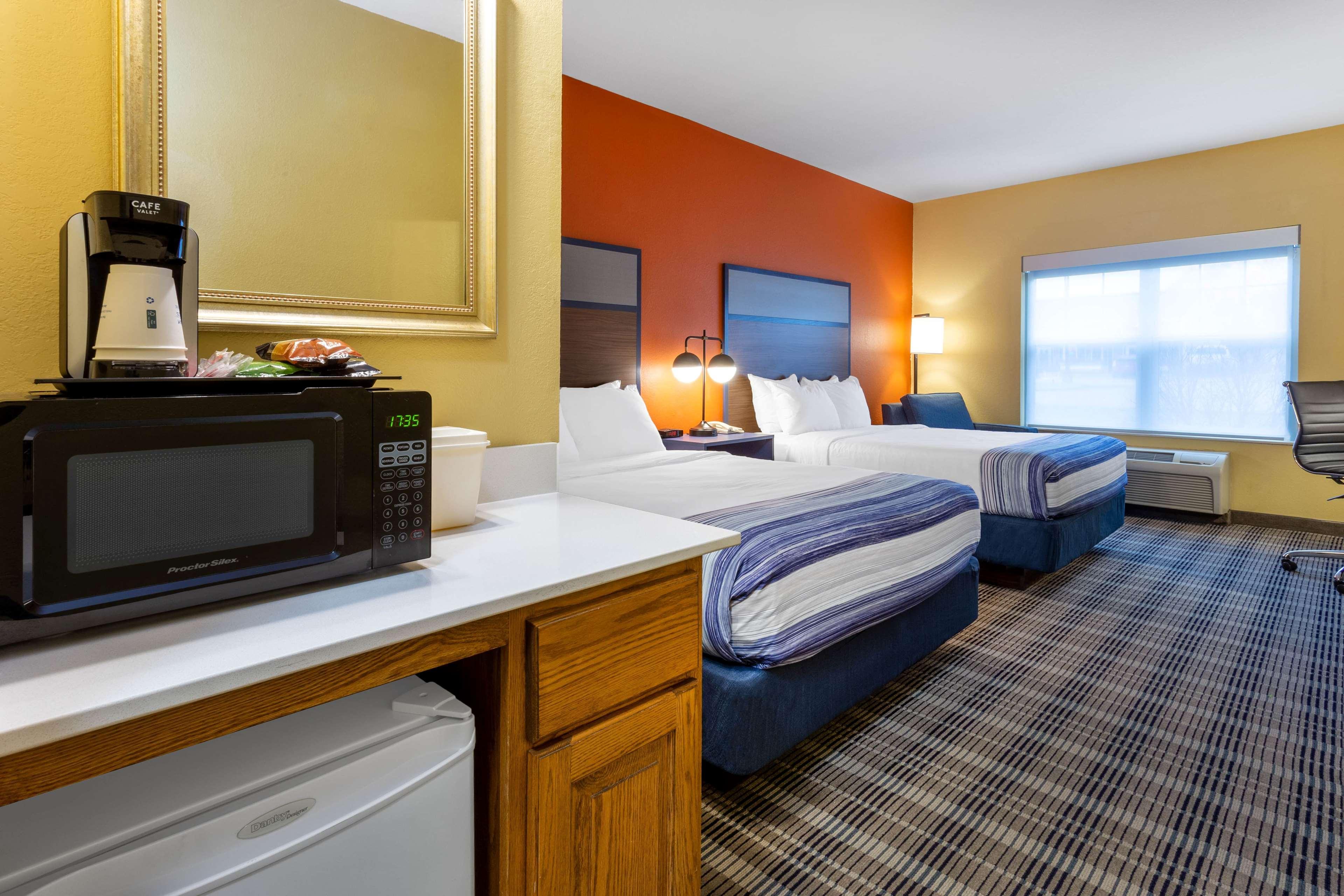 Americinn By Wyndham Fulton Clinton Ngoại thất bức ảnh
