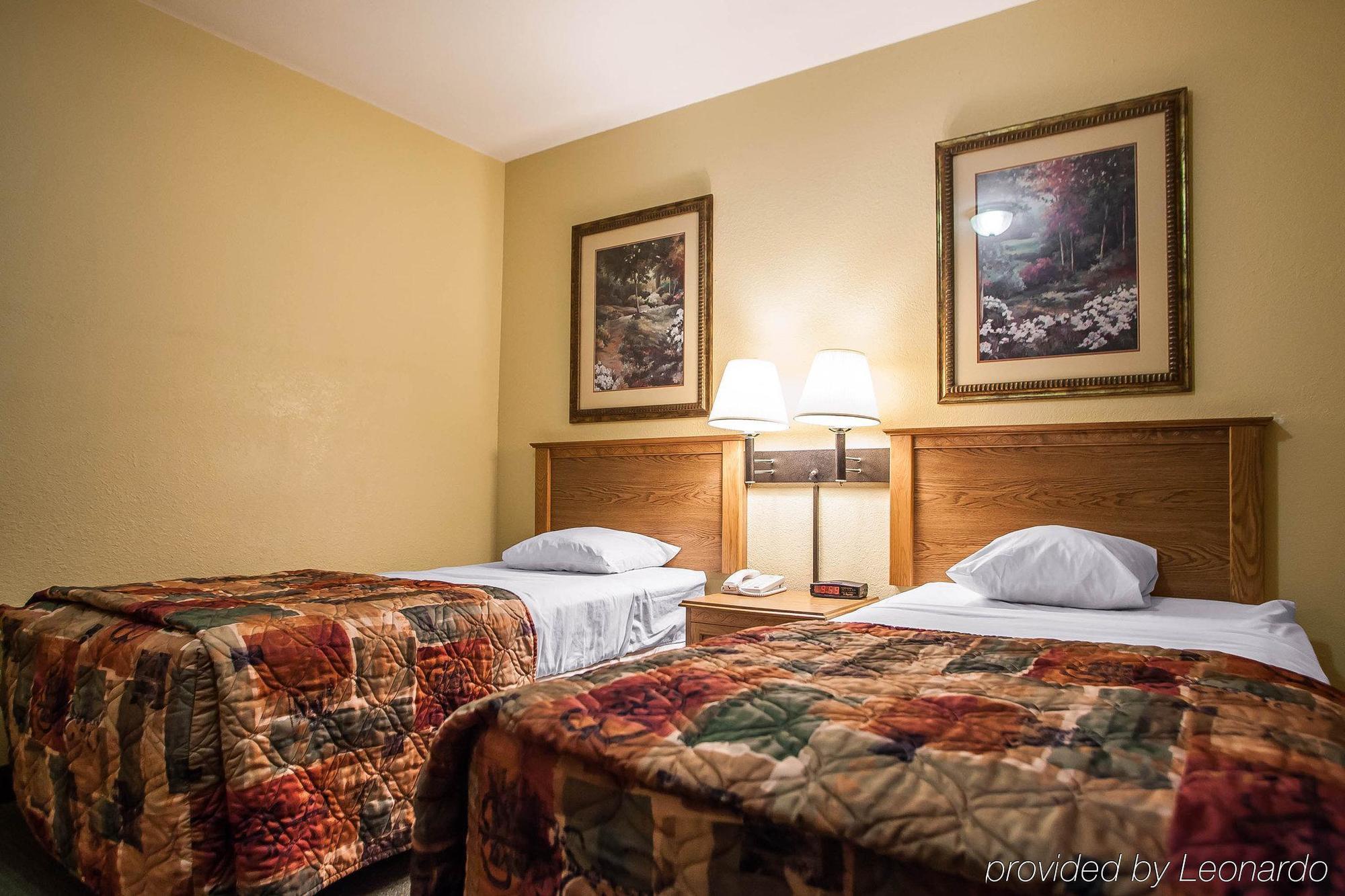 Americinn By Wyndham Fulton Clinton Ngoại thất bức ảnh