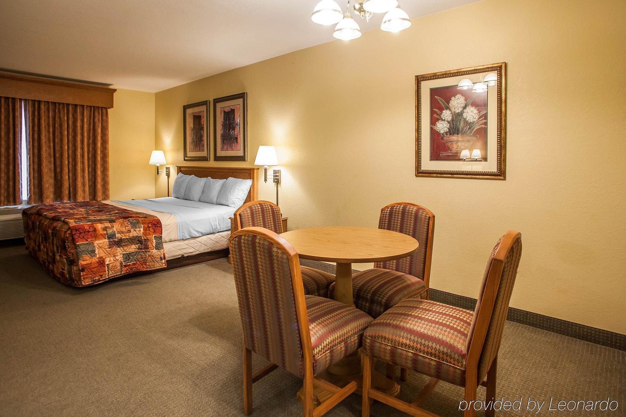Americinn By Wyndham Fulton Clinton Ngoại thất bức ảnh
